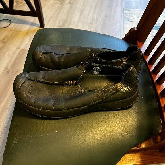 Keen Men's Slip On Shoes - Picture 1 of 2